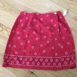 NWT Ladies STO Red Print Skirt